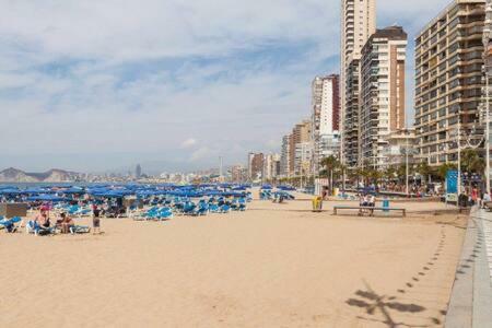 Playa Levante Vistas Al Mar เบนิดอร์ม ภายนอก รูปภาพ